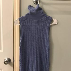 sleeveless turtleneck